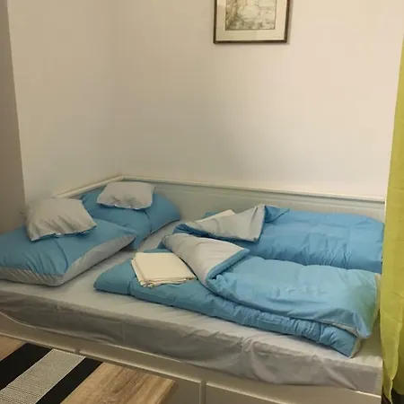 Cent-room *